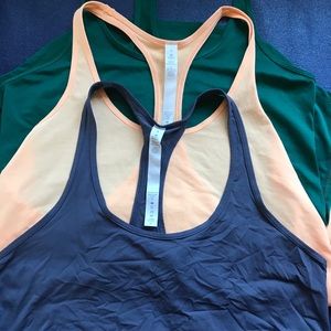 Lululemon tech mesh tanks size 8